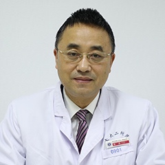 侯伟
