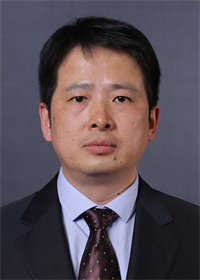 何炜