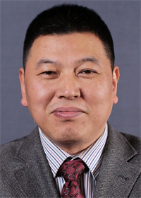万凯明