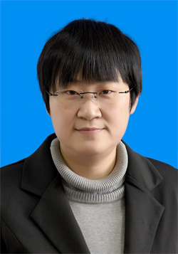 李欣
