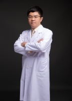廖巍