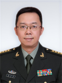 杨武威