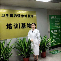 黄明芳