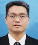 李伟