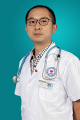 何伟
