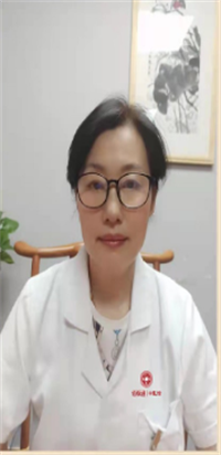 李郑芬