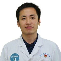 张华伟