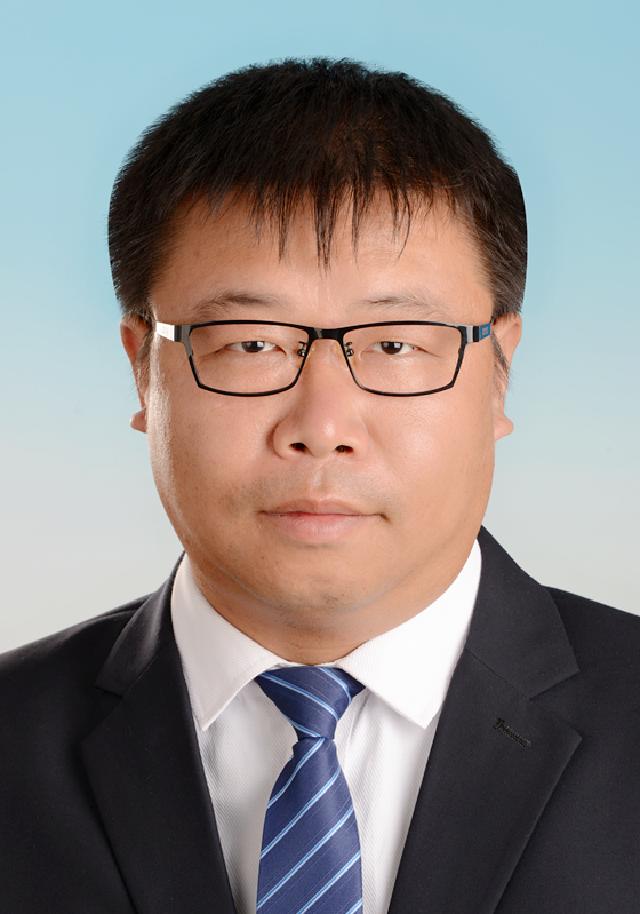 张楠