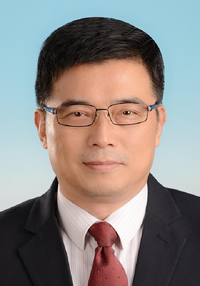 储呈春