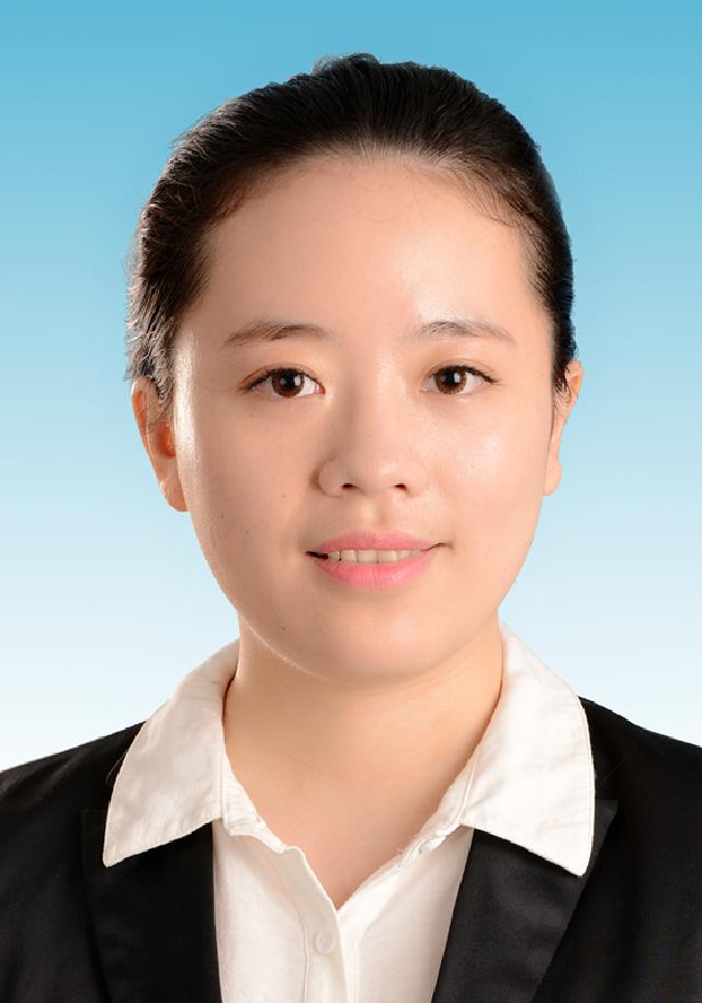 石佳