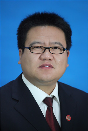 王磊