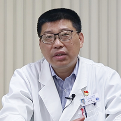 费伯健