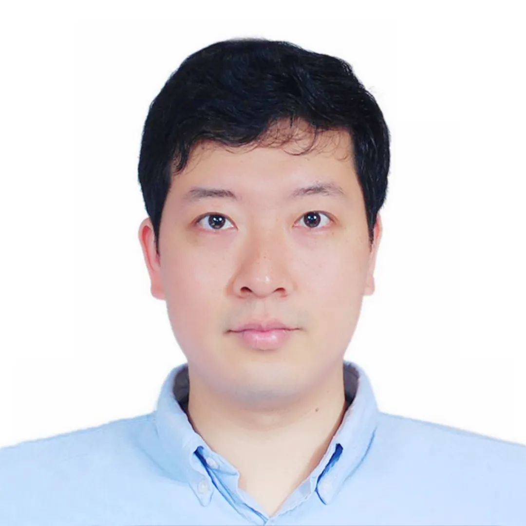 李玮