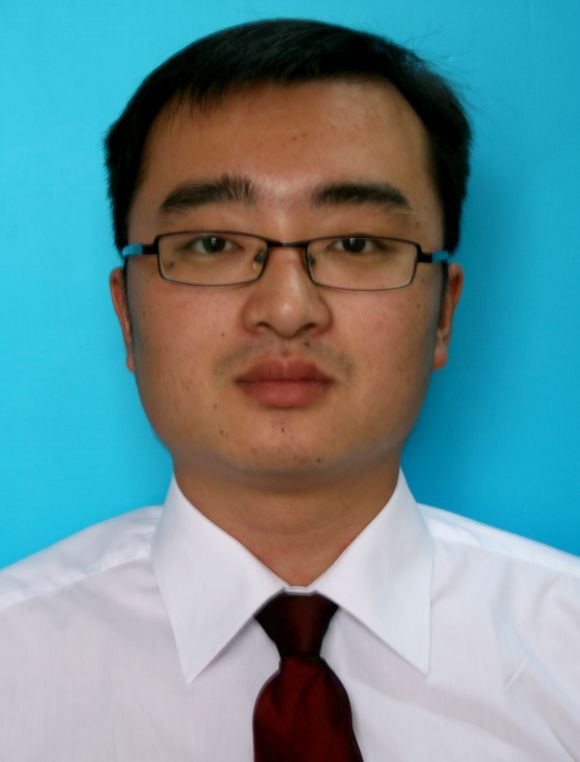 晁英