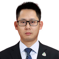 梁小龙