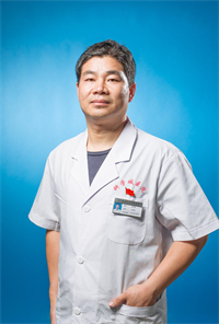 胡方育