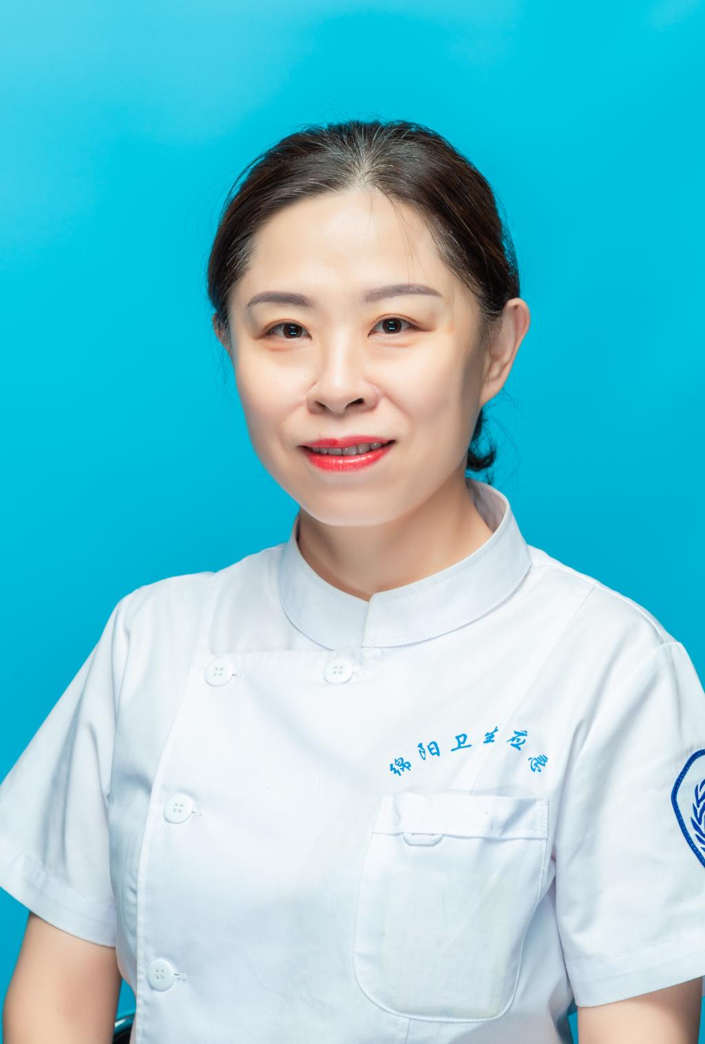 李玮