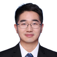张珈铭