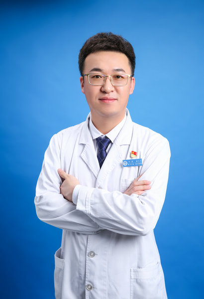 闫续