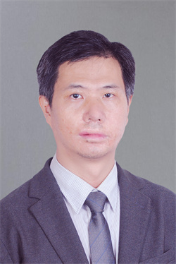李吉平