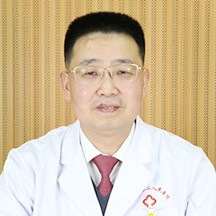 何飞平