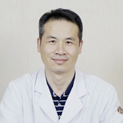 黄世恩
