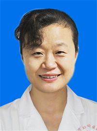 李君