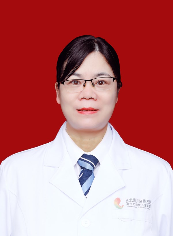 黄春英