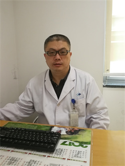 任伟