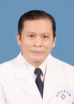 瞿再珍