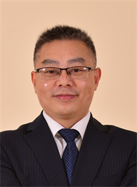 管俊华