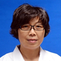 袁江英