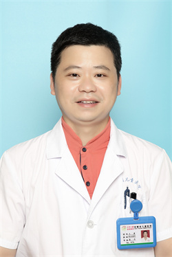 王震