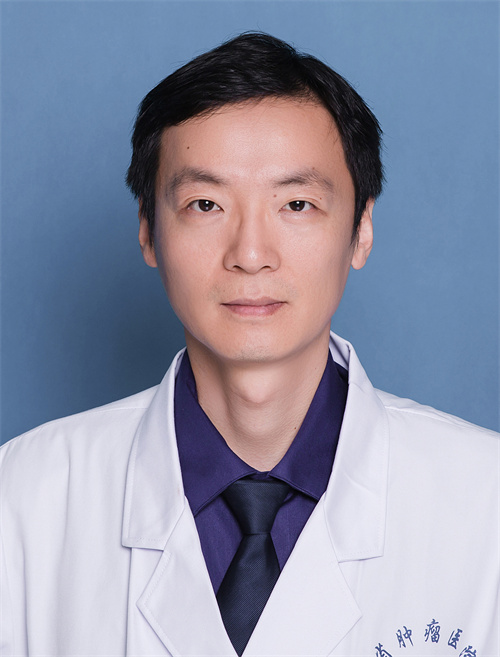 闫明