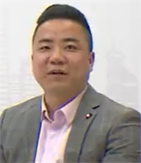 闫立华