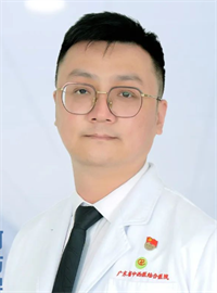 何斌