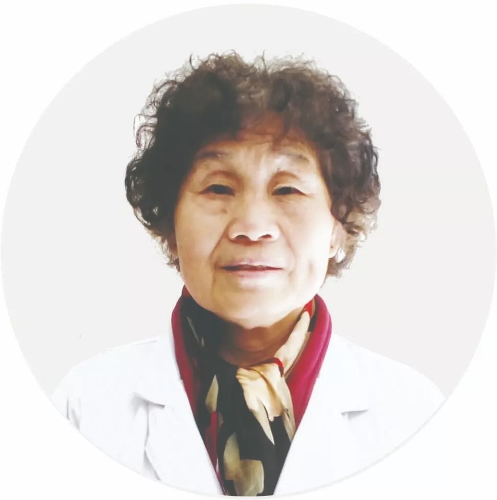 袁桃英