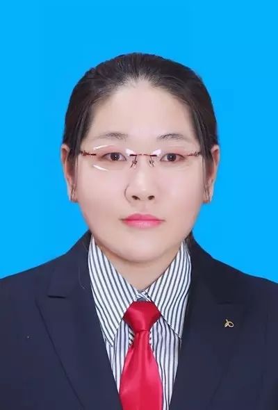 李艳艳