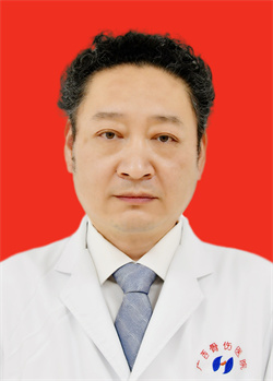 张栋