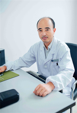 鲁斌