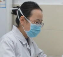 李毅
