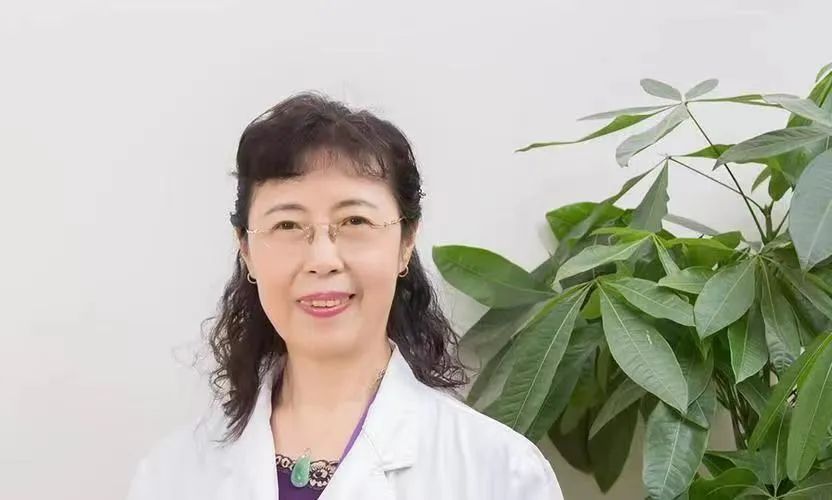 张利利