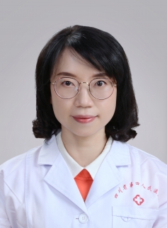 黄莉
