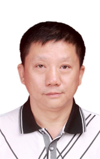 邱雷