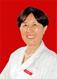 张荣英