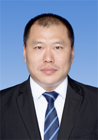 张磊