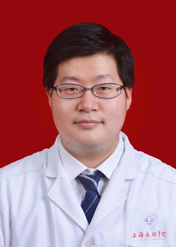 周琦