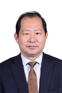 王新刚