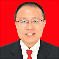 梁万增