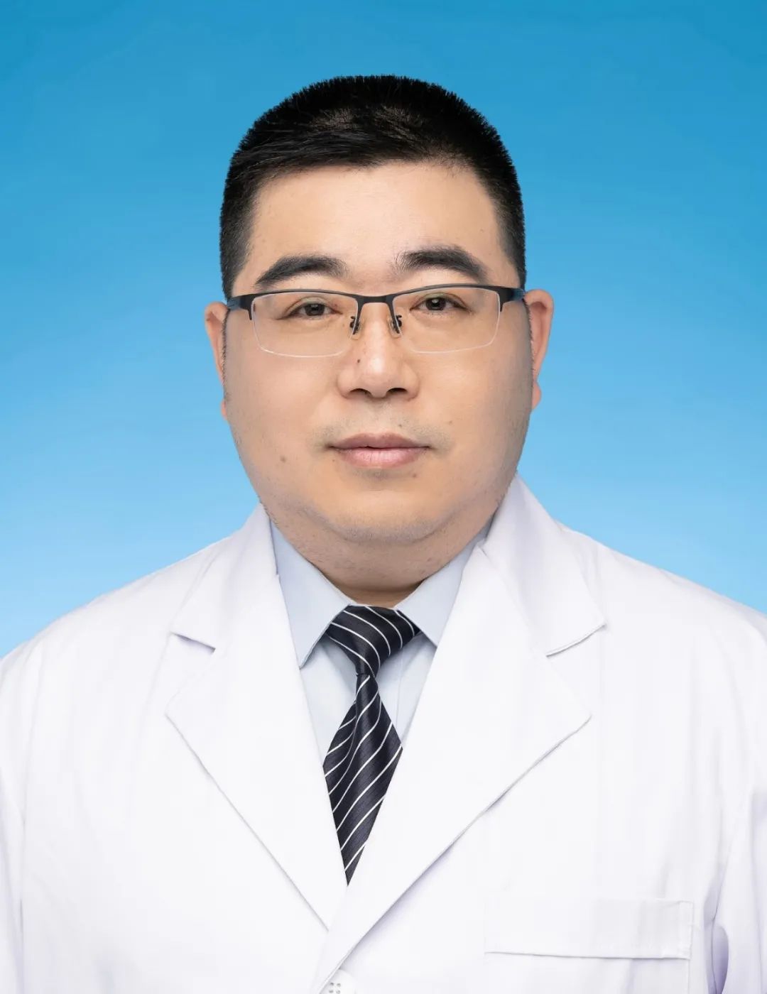 张英杰